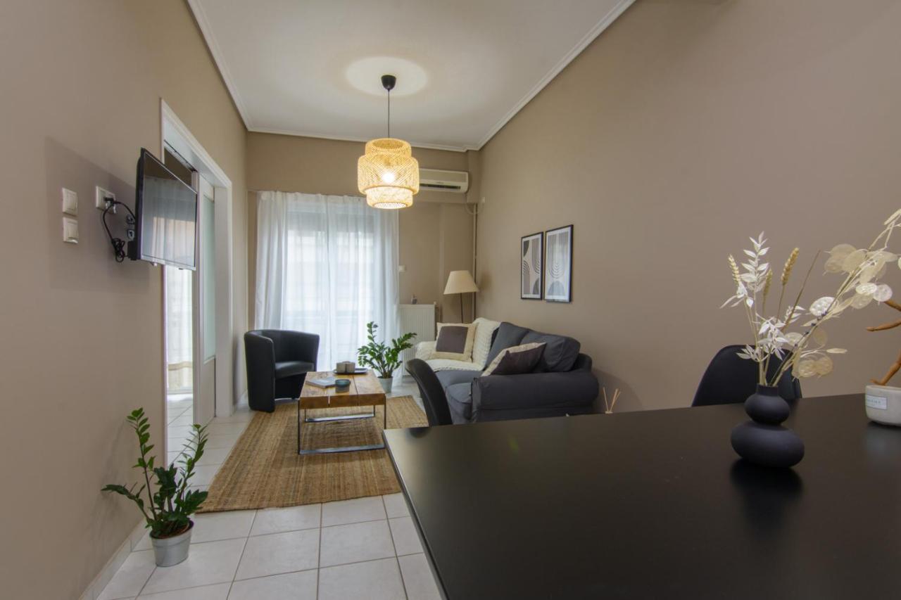 Apt 48, Cozy Apartment In Kalamata City Center Kültér fotó